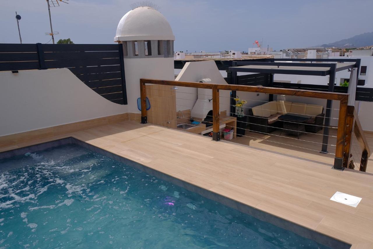 Апартаменты El Atico De Teresa Con Piscina Privada Climatizada A 250M Playa Вера Экстерьер фото